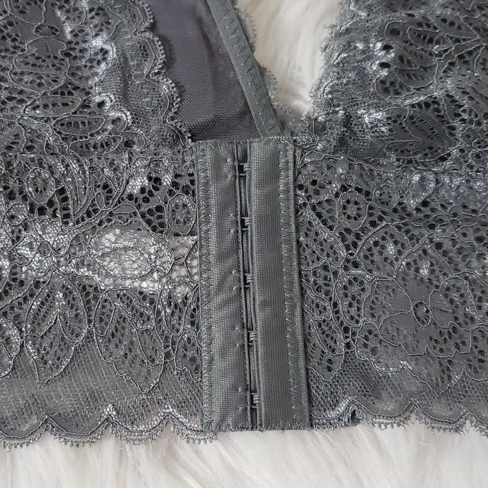 Sophie b. Grey lace bralette - Picture 7 of 11